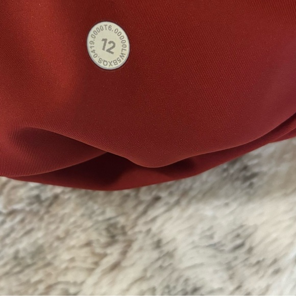 Lululemon leggings - Picture 2 of 5